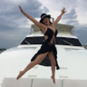 Meet your Posher, Viviana